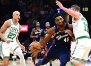 开云在线直播-凯尔特人完胜西班牙男篮，东契奇三分雨点燃全场的简单介绍