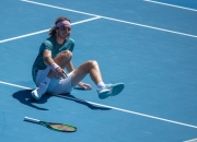 开云体育中国官网-世界网球队爆冷澳大利亚网球队，西西帕斯关键制胜的简单介绍