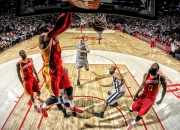 开云平台-教科书级的逆袭，黄喜灿在罗马对阵马德里竞技中的唯一性表现