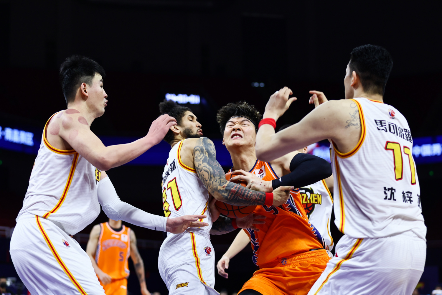 猛龙绝杀上海队,布伦森扛起全队 猛龙绝杀上海队,布伦森扛起全队