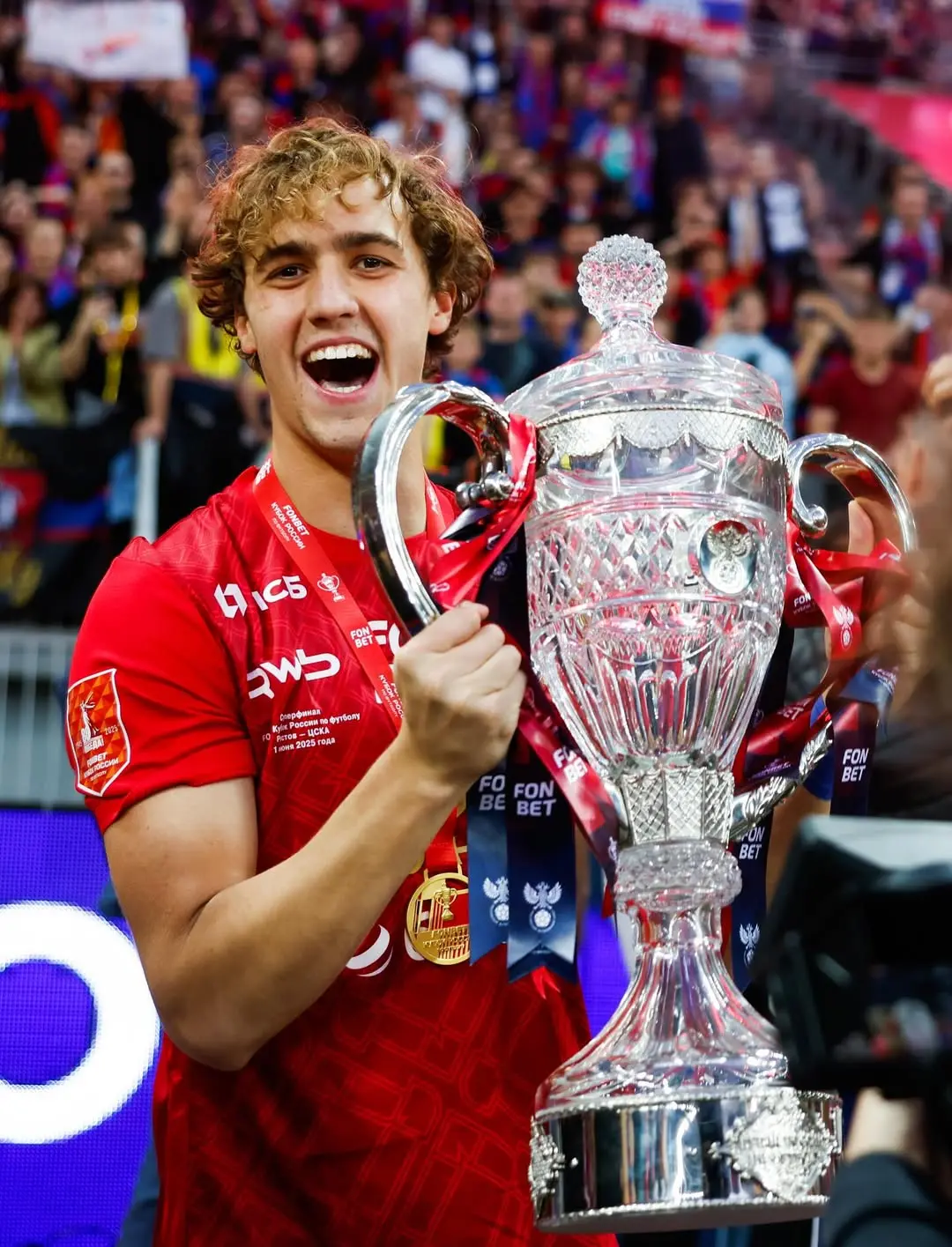 射箭比赛俄罗斯选手获得金牌