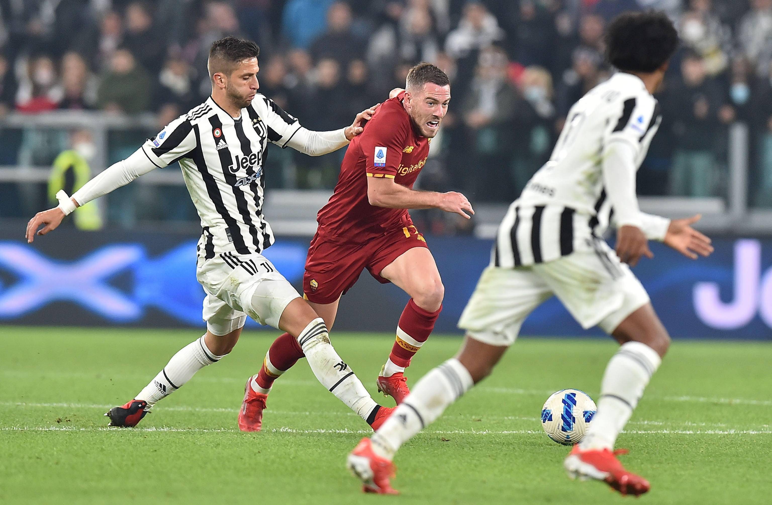 包含意甲球队风云再起：尤文图斯表现抢眼的词条