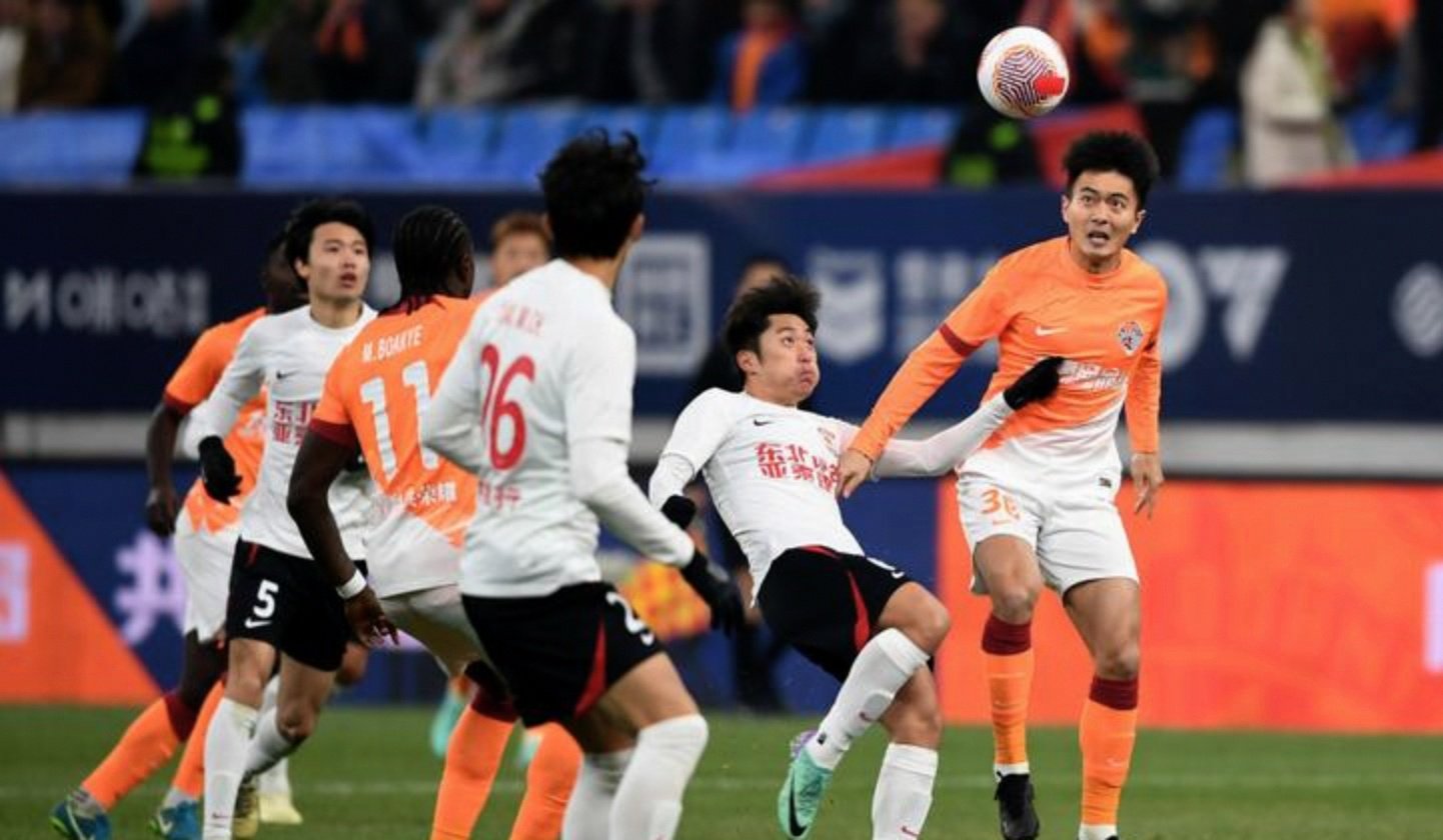 青岛海牛主场失利,保级形势严峻 青岛海牛主场失利,保级形势严峻