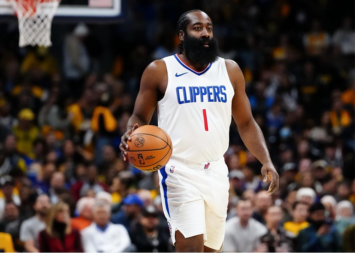 激情竞技:篮球巨星间的搏斗瞬间的简单介绍 激情竞技:篮球巨星间的搏斗瞬间的简单介绍