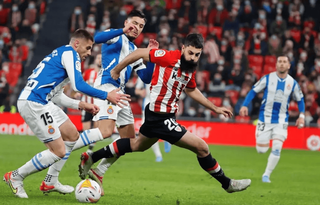 瓦伦西亚凭借进球优势力擒毕尔巴鄂