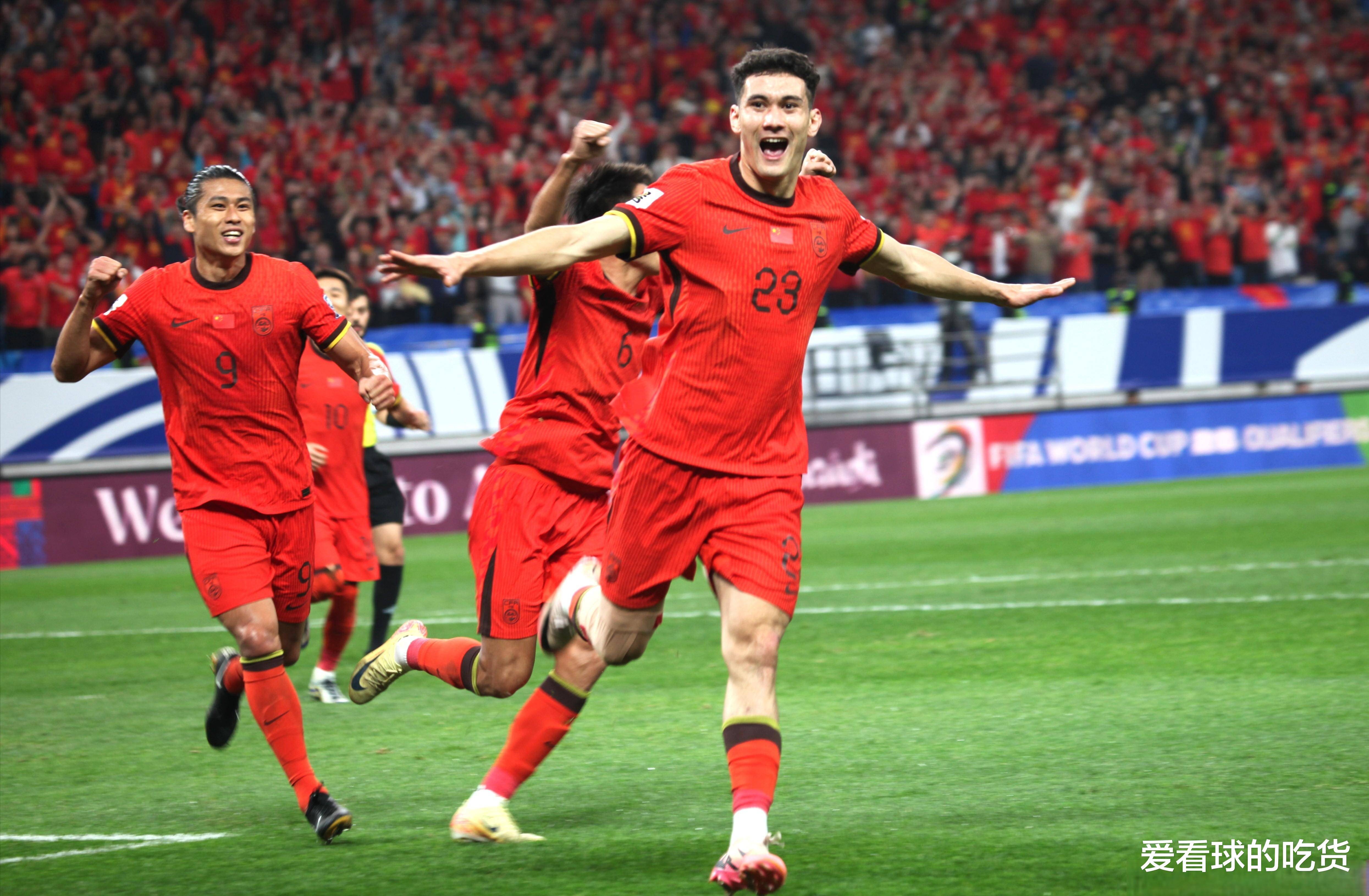 国内足球比赛引发球员转会热潮 国内足球比赛引发球员转会热潮