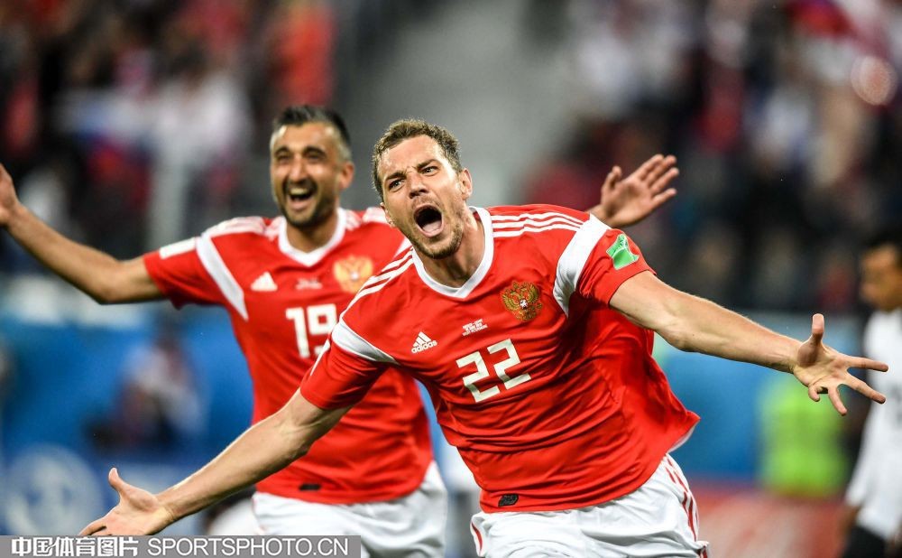 阿尔默士克队逆袭成功,小组出线无忧的简单介绍 阿尔默士克队逆袭成功,小组出线无忧的简单介绍