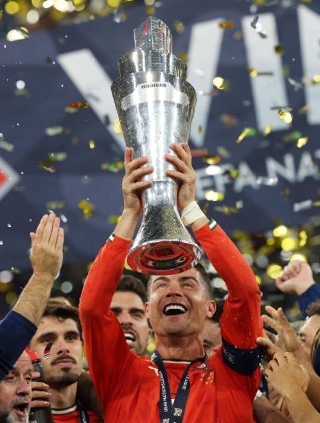 竞技之旅:葡萄牙选手再创辉煌的简单介绍 竞技之旅:葡萄牙选手再创辉煌的简单介绍