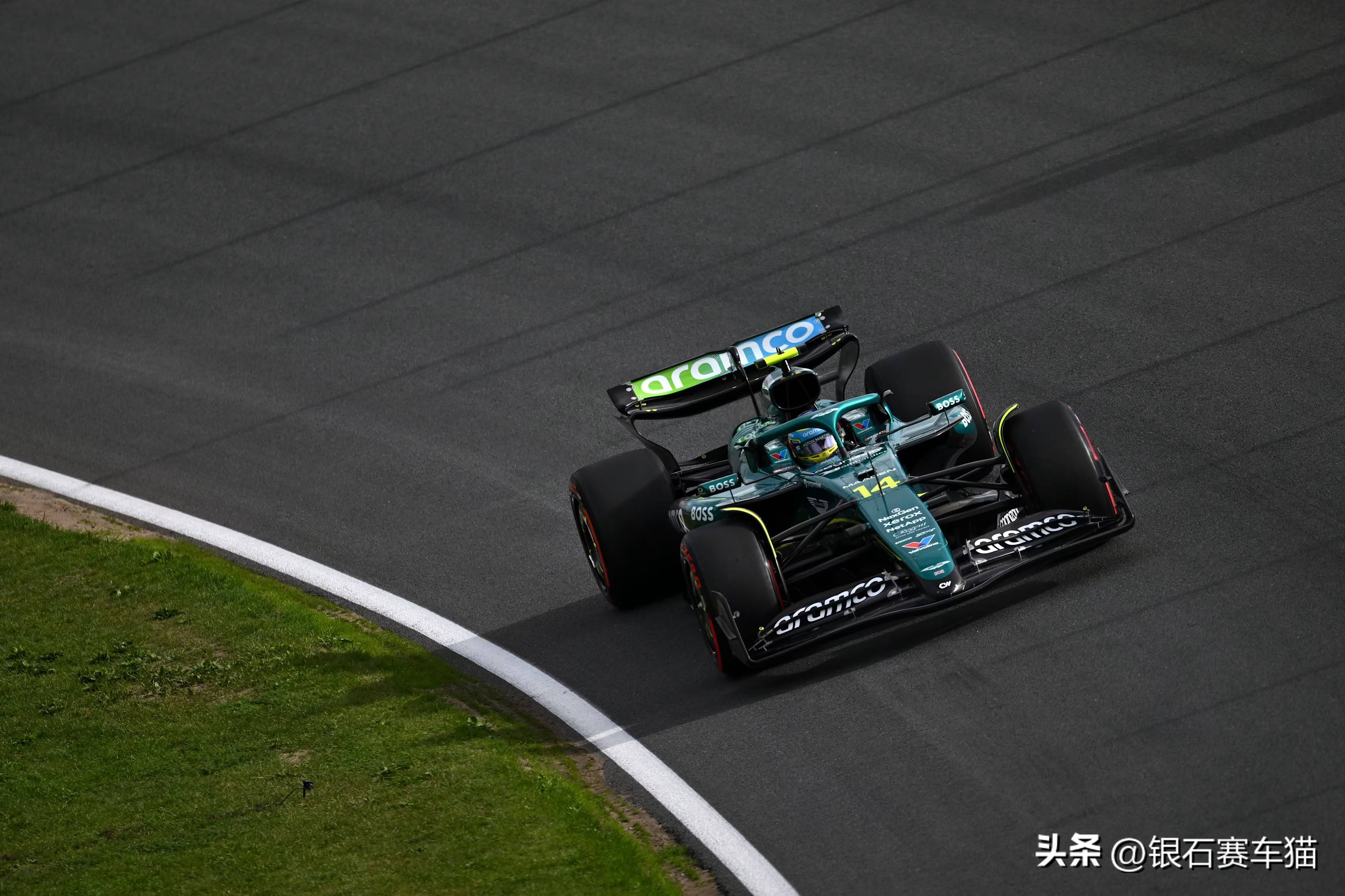 关于阿斯顿马丁轻取红牛二队，阿隆索高光表现的信息