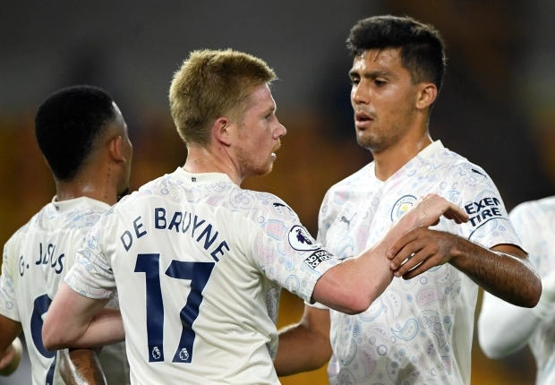 包含美国险胜波兰，德布劳内制霸全场的词条