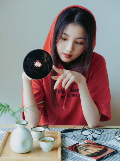 舞台越大,C罗越强,从巨星光芒到哥斯达黎加足球的启示