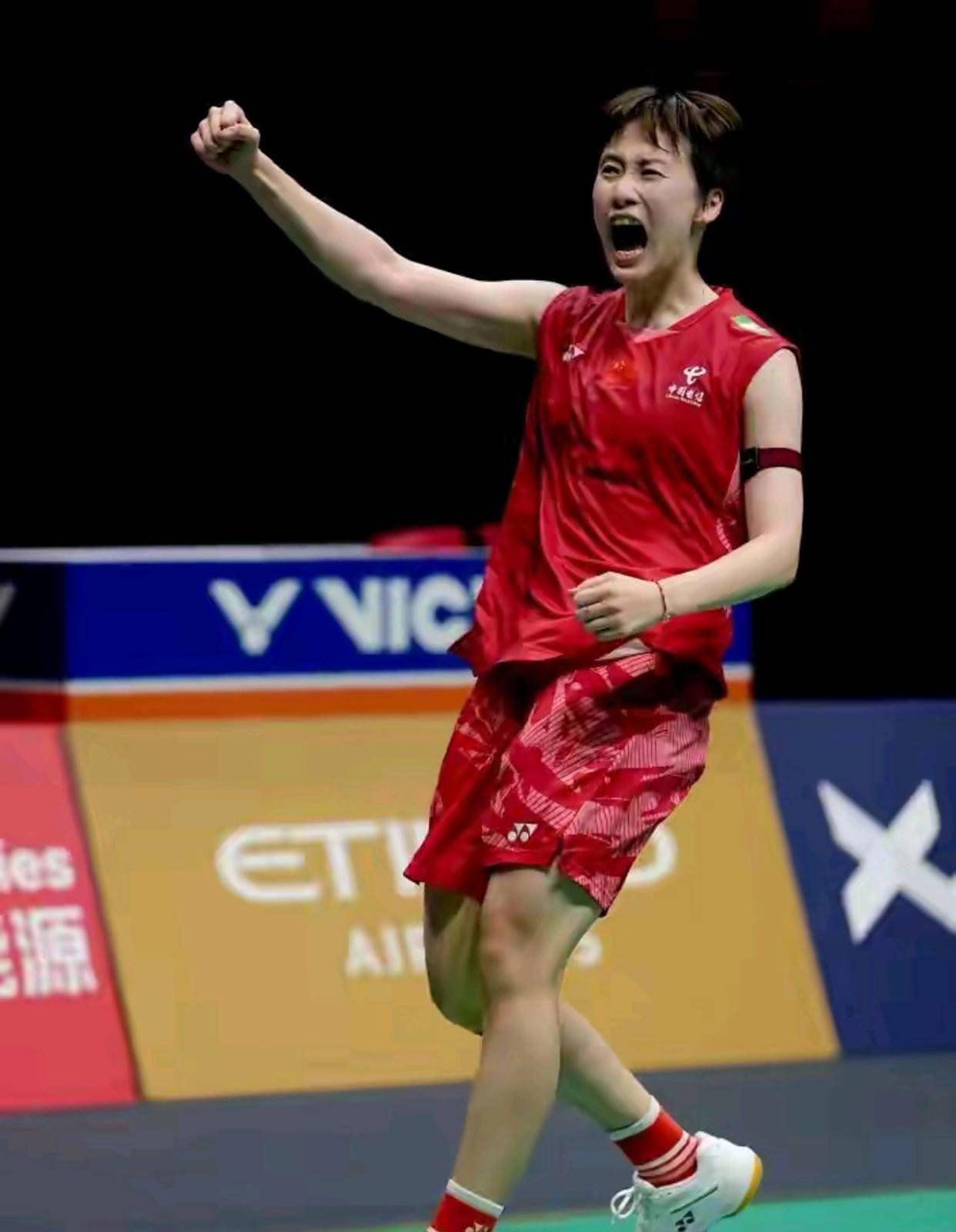马来西亚队翻盘日本队,陈雨菲点燃赛场 马来西亚队翻盘日本队,陈雨菲点燃赛场