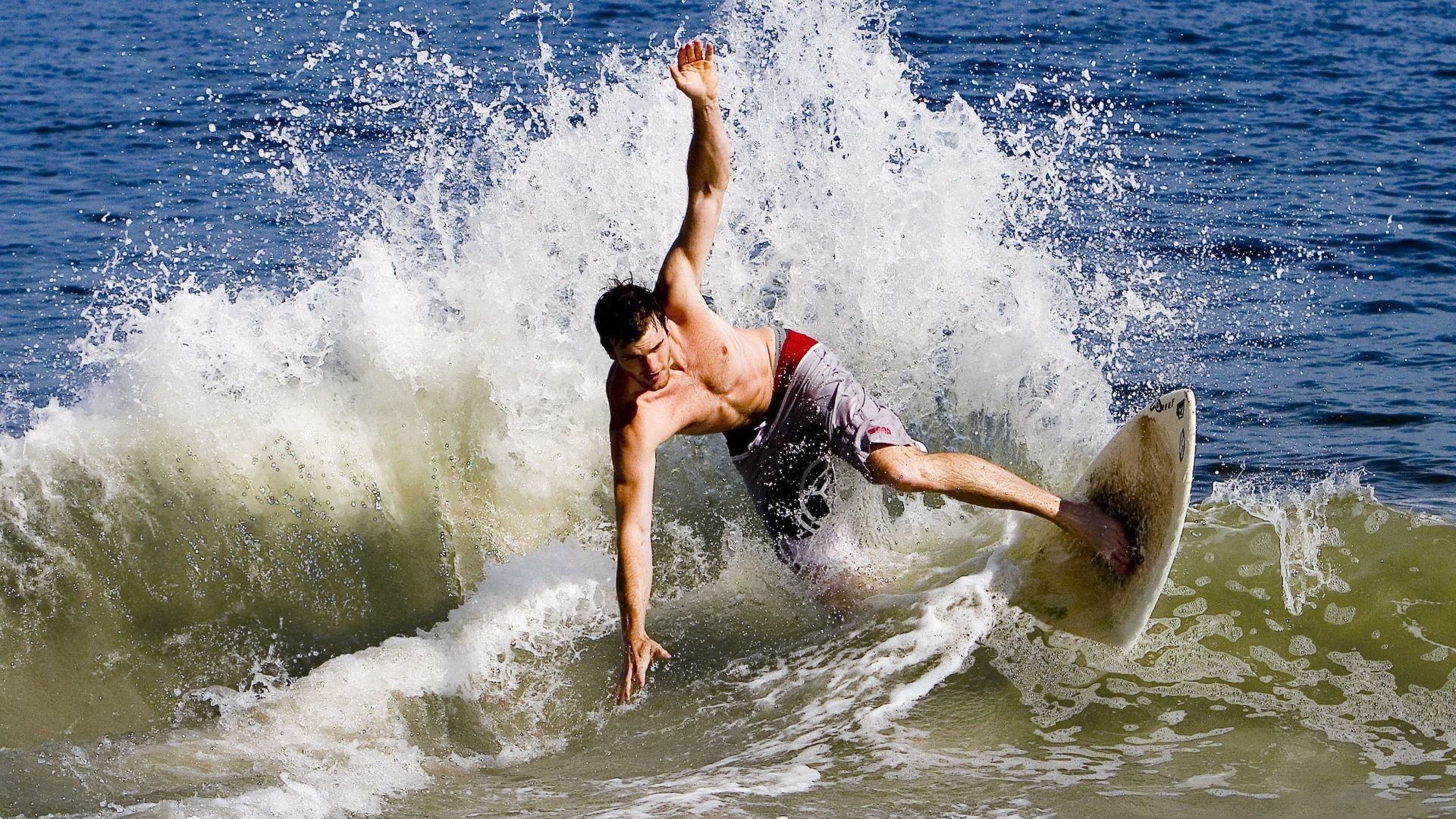 逆袭之夜，杰伦·格林关键先生崛起，灰熊淘汰勇士改写西部格局